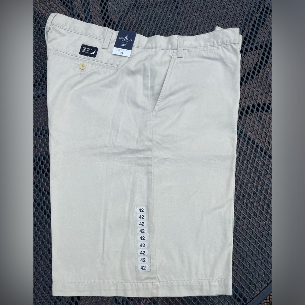 NWT Men’s Nautica Relax Fit, Flat Front Shorts - Size 42
